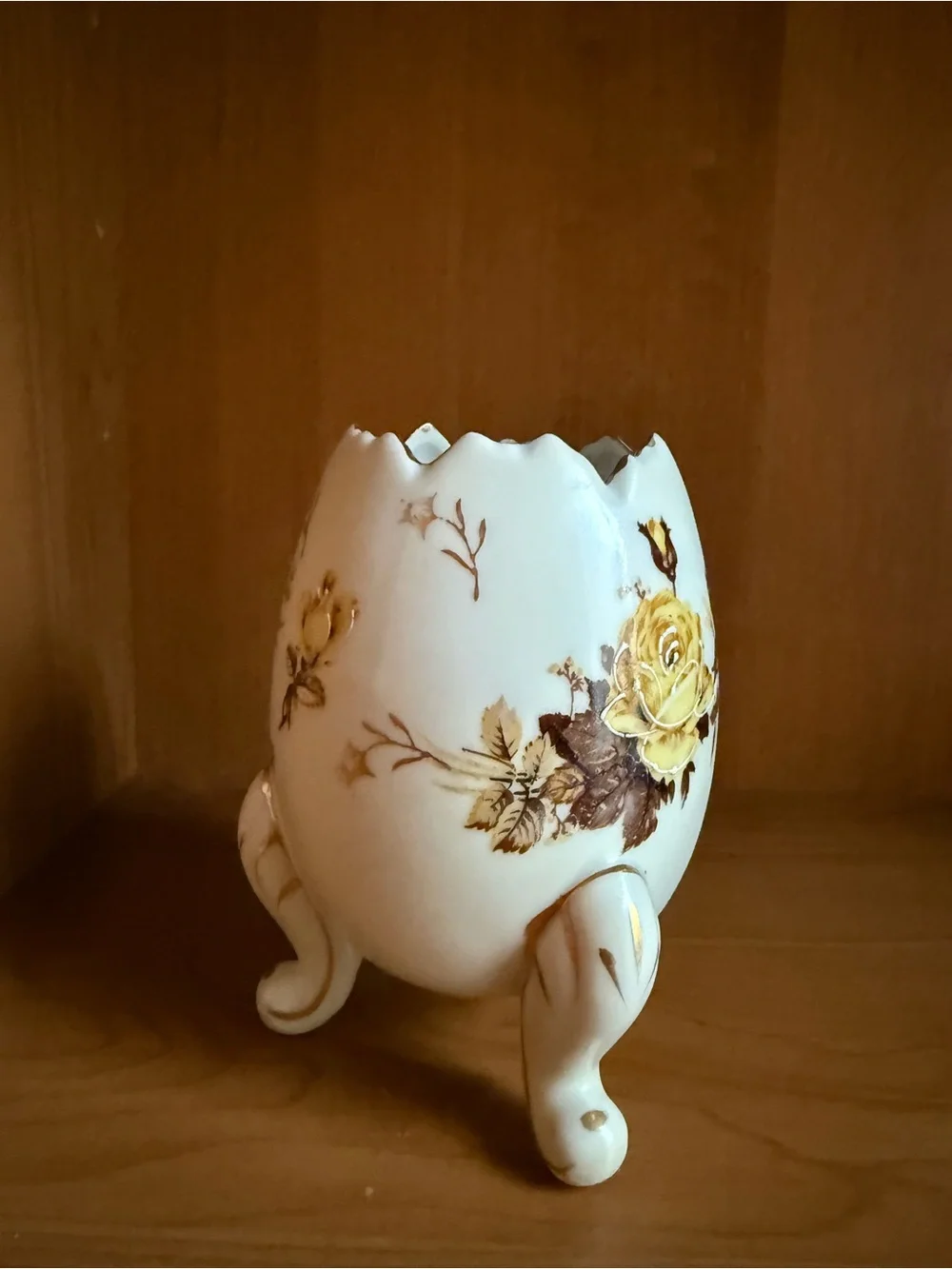 Vintage Napcoware‎ Porcelain Vase with Gold Rose Motif, cracked egg shape